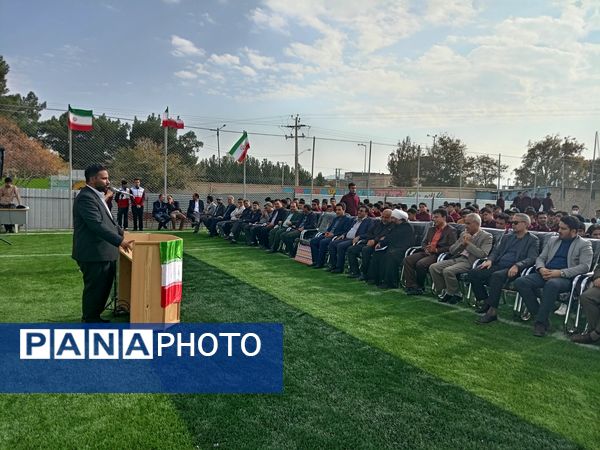 افتتاح چمن مصنوعی سردار سلیمانی (شهدای خدمت) دبیرستان نمونه آیت‌الله خامنه‌ای کاشمر‌‌