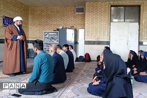 اقامه نخستین نماز جماعت در دبیرستان متوسطه اول حجاب دیشموک