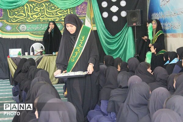 چهارشنبه‌های امام رضایی در دبیرستان بنت‌الهدی بهارستان دو