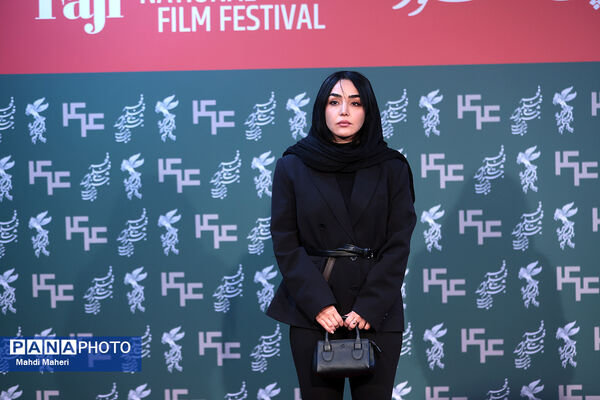 نشست نقد و بررسی فیلم «بیلبورد» در چهل و چهارمین جشنواره ملی فیلم فجر