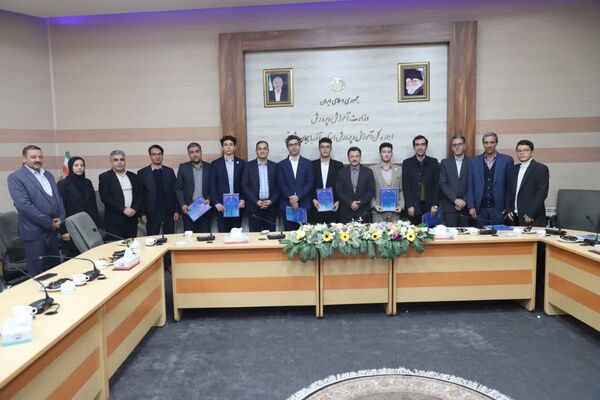 تقدیر از برگزیدگان جشنواره جوان خوارزمی استان آذربایجان شرقی