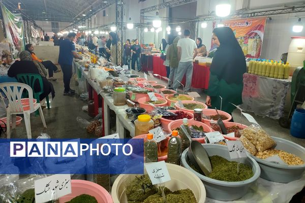 نمایشگاه فروش پاییزه در قائمشهر