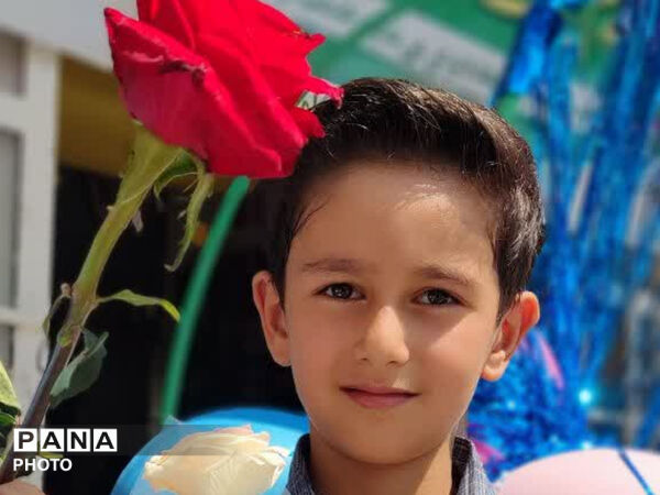 جشن شکوفه‌ها در قادرآباد