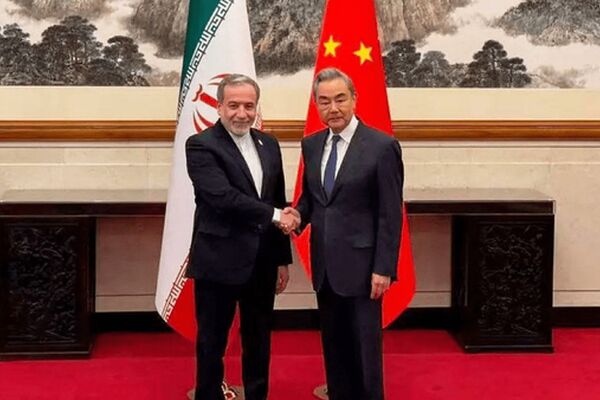 عراقچی با همتای چینی در پکن دیدار کرد