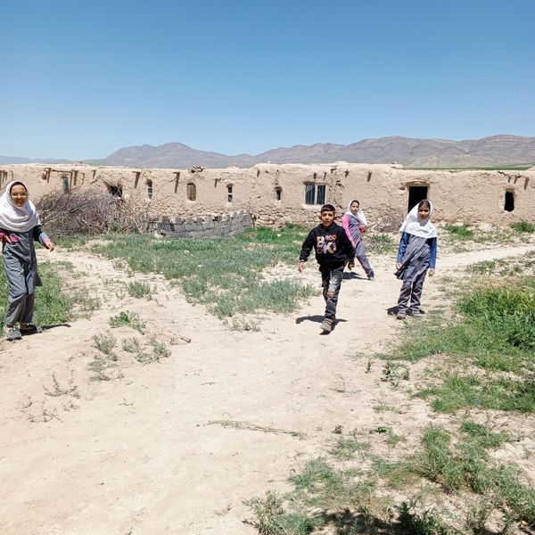 برگزاری اردوی تفریحی دانش‌آموزی بیرون از مدرسه