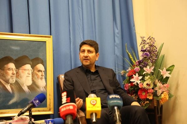 وزیر ارتباطات: خدمات به مردم با وجود آسیب‌های جنگ متوقف نشد