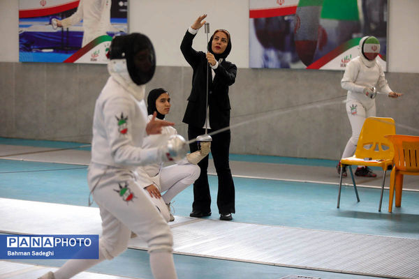 لیگ برتر شمشیربازی دختران