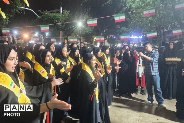  بازدید رئیس سازمان دانش‌آموزی شهرستانهای استان تهران از غرفه «با انرژی‌ها» در منطقه کهریزک