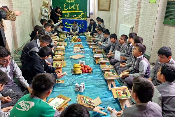 برپایی موکب‌های پذیرایی به مناسبت میلاد امام زمان (عج) در مدارس ناحیه دو شهرری