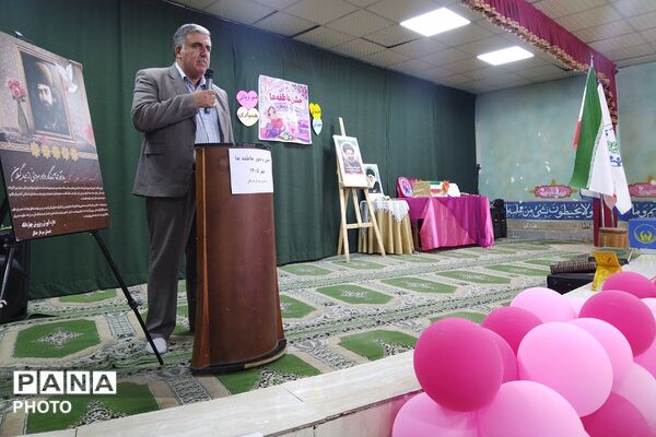 برپایی جشن عاطفه ها در آموزشگاه سردار جنگل چهاردانگه