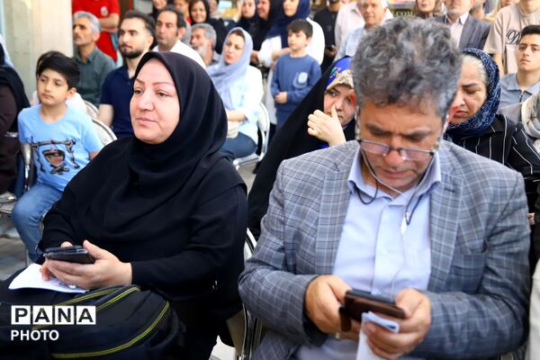 جشنواره بزرگ خریداران ماهی در تبریز