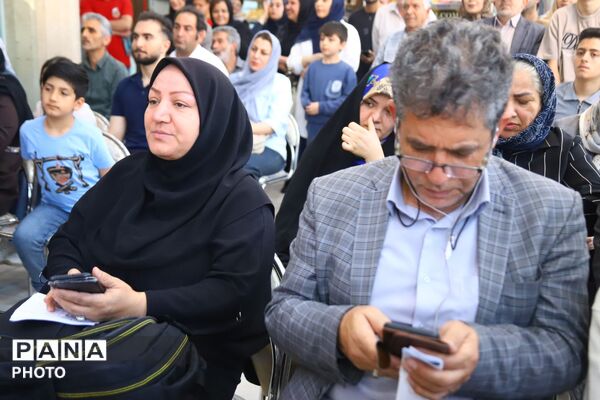 جشنواره بزرگ خریداران ماهی در تبریز