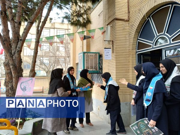 مراسمی با شکوه به مناسبت ۱۲ بهمن ماه و اغاز دهه فجر برگزار شد