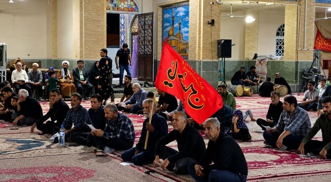 حسینیه میونگاه بافق میزبان مراسم رهبر شهید ایران