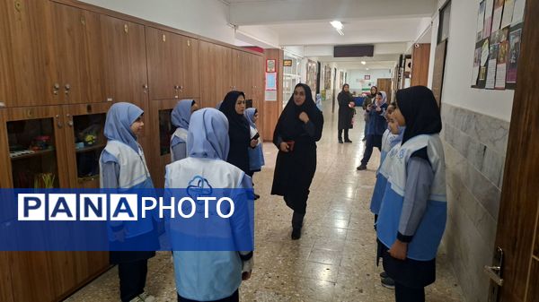 جلسه سفیران سلامت در دبستان دخترانه فرهنگیان ۲ 