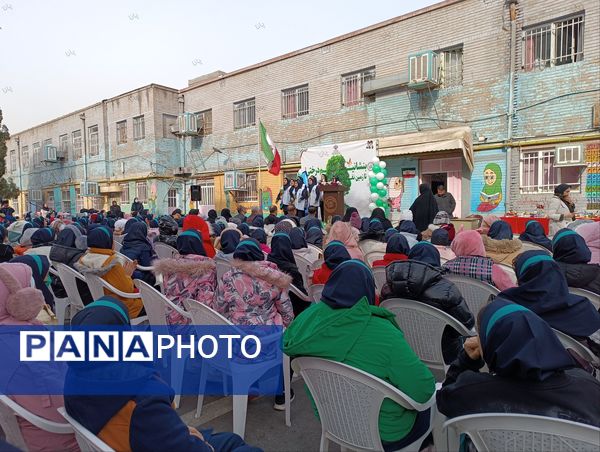 روز درختکاری در منطقه ۱۶