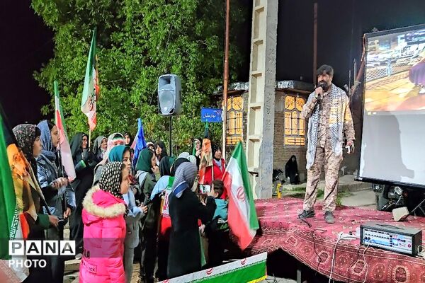 یک دنیا شاهد و مبهوت از حضور خیابانی مردم شهر بار