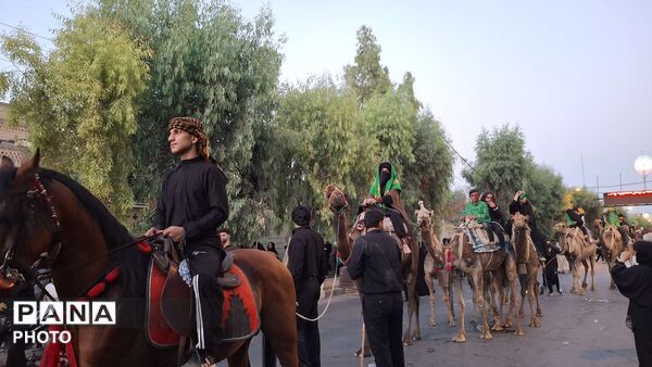 مراسم علَم کشی و کاروان نمادین اسرای کربلا در قم