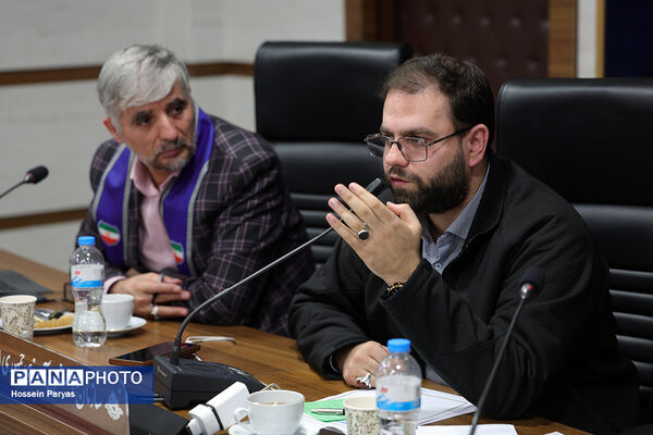 جلسه مدیران استان‌ها با شورای معاونان سازمان دانش‌آموزی 