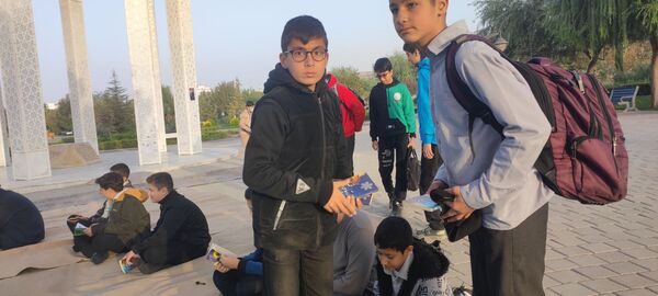 زیارت عاشورا و غبار روبی مزار شهدای گمنام نیشابور