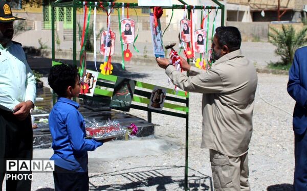زنگ سپاس از معلم در حاجی‌آباد نواخته شد