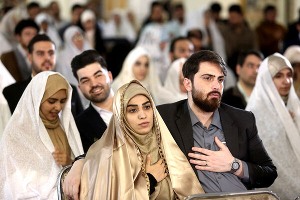 جشن ازدواج ۶۵۰ زوج دانشجوی دانشگاه‌های قم در سالروز میلاد جوادالائمه(س)