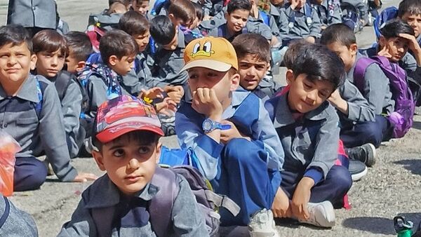  برگزاری سال تحصیلی دانش‌آموزان دبستان پسرانه الغدیر اشتهارد 