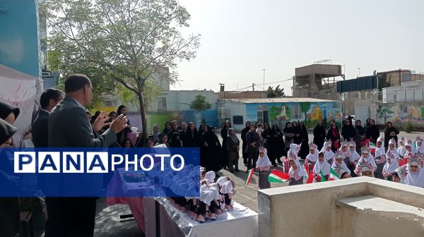 آغاز سال تحصیلی جدید و گرامیداشت هفته دفاع مقدس در دبیرستان شهید مجید دهنوی نیشابور