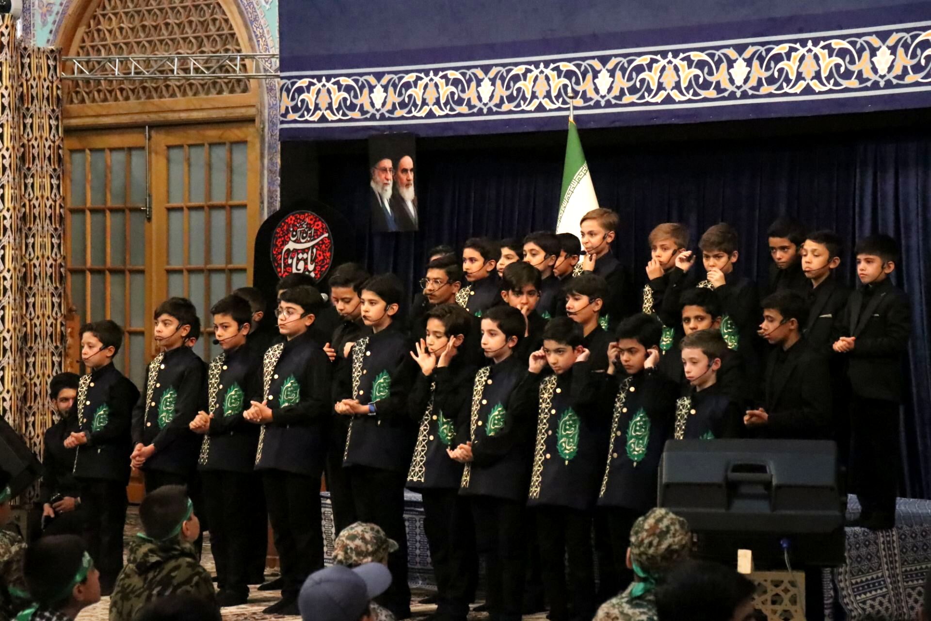 طنین «احلی من العسل» در حرم؛ عهد دوباره نوجوانان با عاشورا