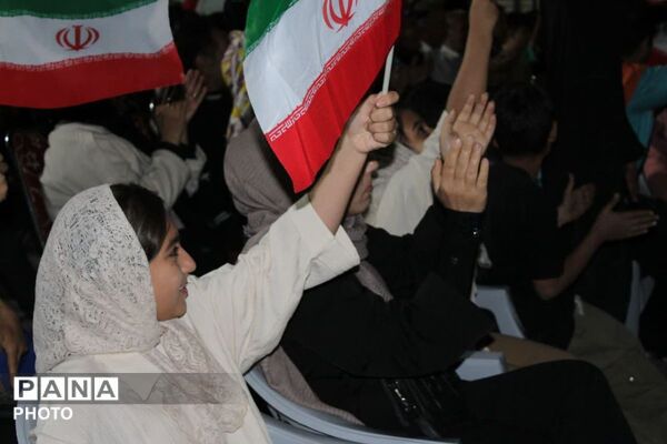 شکوه حضور حماسی مردم و مسئولان در گردهمایی دهه‌کرامت اورین