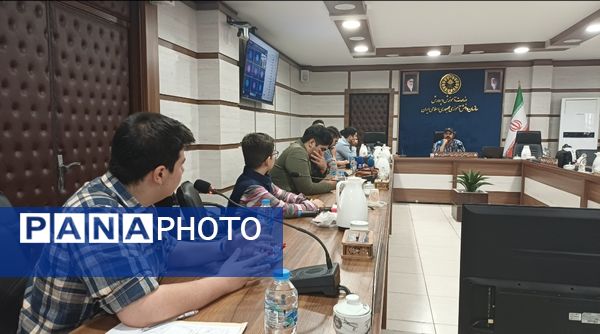 پانایی‌ها نوراوی مهر می‌شوند