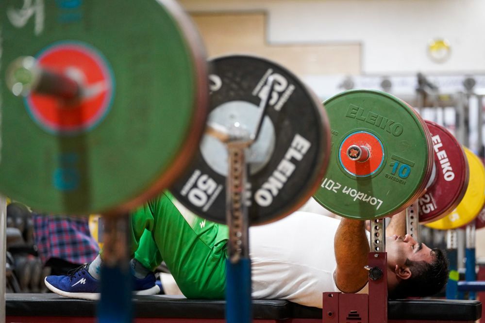 نبرد مردان پولادین پاراوزنه‌برداری ایران با فولاد سرد