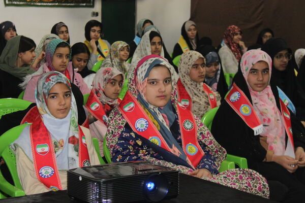 اعتکاف سازمان دانش آموزی دختران کرمان