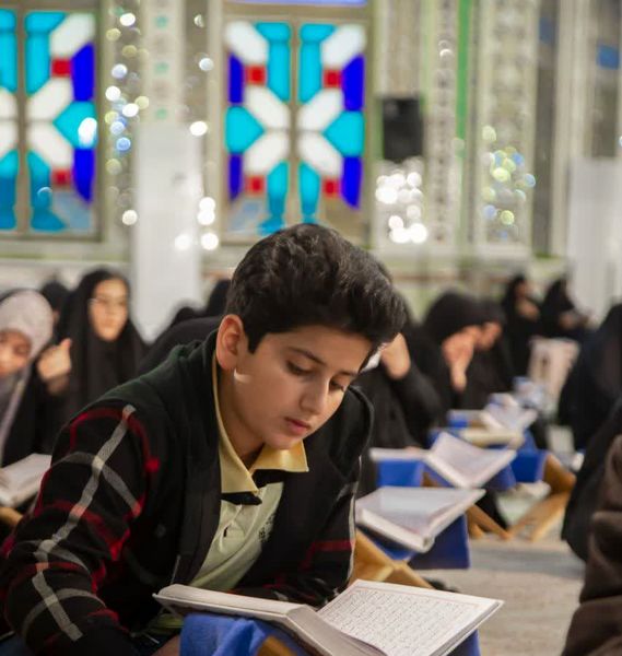 آیین ملی جزء خوانی سحرگاهی قرآن کریم در حرم مطهر حضرت محمد هلال بن علی(ع) 