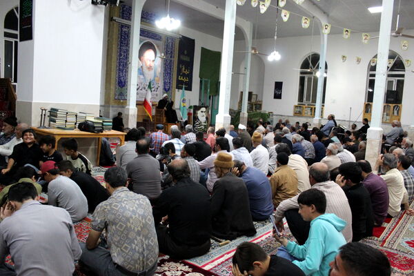 برگزاری مراسم گرامیداشت سالگرد ارتحال امام خمینی (ره) در شهر درق