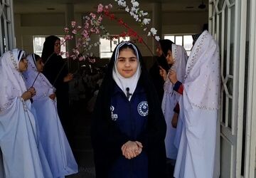 محفل انس با قرآن به یاد حاج قاسم سلیمانی در دبستان دخترانه سیدکاظم حسینی