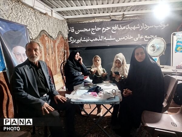 توقف درمسیر عاشقی، موکب حیدریون پذیرای زائران وعزادارن رهبری