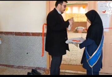 افتتاح نمایشگاه دانش‌آموزی دبیرستان اندیشه کامیاران