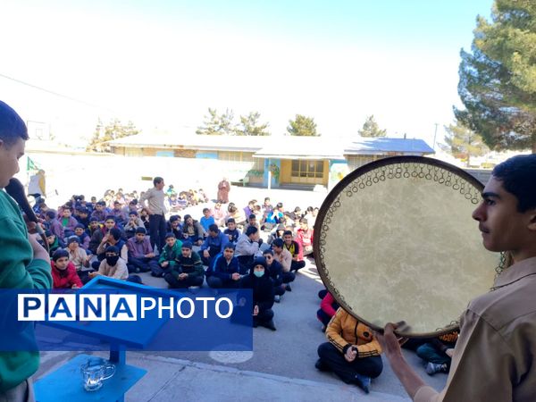 مراسم میلاد حضرت ابوالفضل(ع) در دبیرستان میثاق