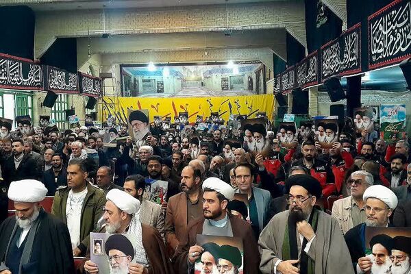 حماسه ۹ دی زنده است؛ ورامینی‌ها بار دیگر با ولایت، پیمان بستند