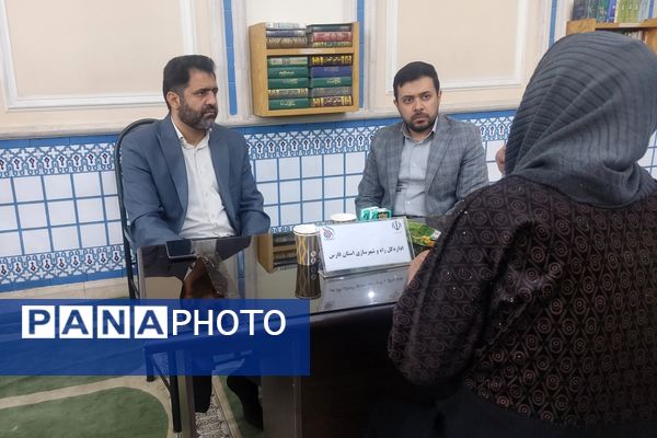 میز خدمت استاندار فارس ویژه جوانان و دانشجویان