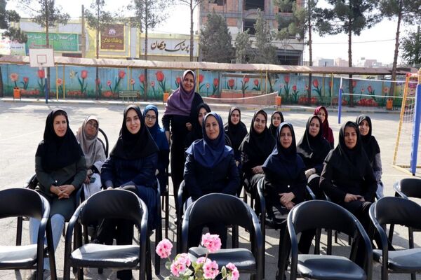 هفته تربیت‌بدنی با شور و انرژی در دبیرستان شاهد مرضیه 