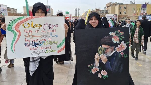 شکوه حضور نوجوانان در راهپیمایی 22 بهمن مردم قم