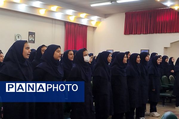 افتتاحیه مسابقات درس‌هایی از قرآن در دبیرستان راضیه شکرایی ناحیه دو شهرری 