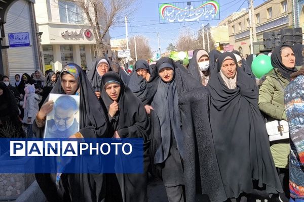 راهپیمایی ۲۲ بهمن در چهل و ششمین سالگرد پیروزی شکوهمند انقلاب اسلامی در شهرستان آباده