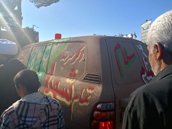 شهید گمنام در کاشمر تشیع شد