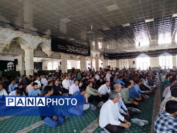 برپایی نماز جمعه در شهرستان کاشمر