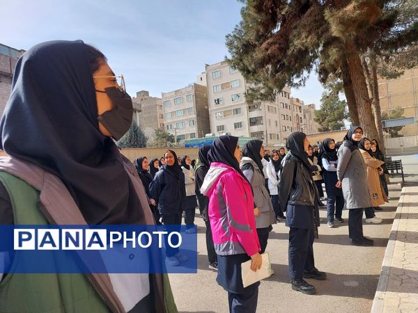 طرح یک روز در مدرسه در دبیرستان نمونه دولتی ولایت بهارستان‌۲