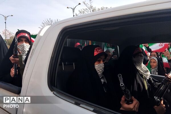 اجتماع بزرگ دختران ایران به مناسبت ولادت حضرت معصومه (س) و روز دختر در پردیس