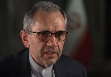 تخت‌روانچی: رفع تحریم و تاکید بر حق غنی‌سازی از دستورکارهای ایران در «نشست استانبول» بود